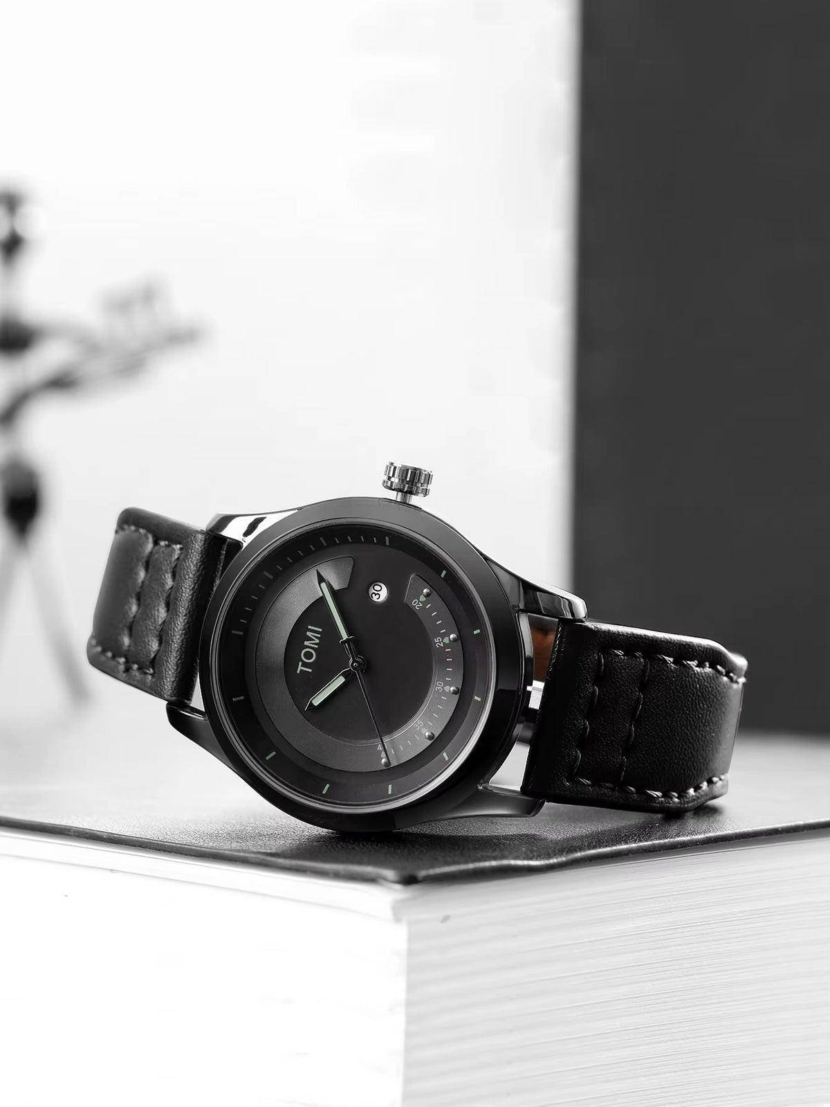 Montre Tomi
